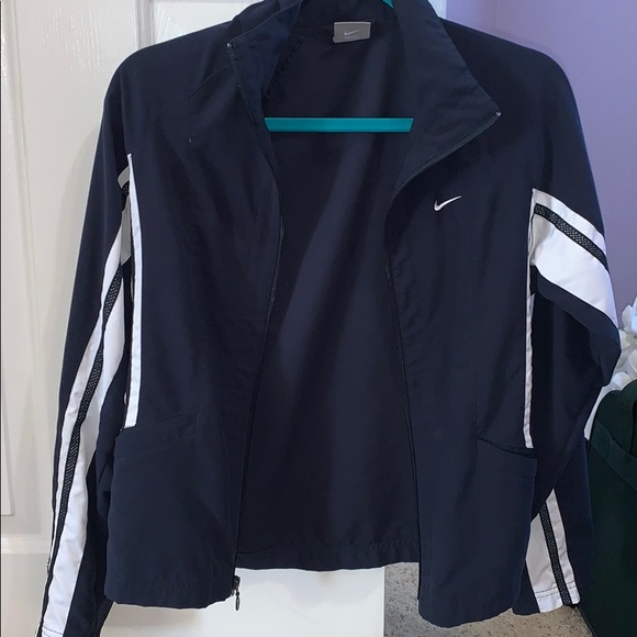 Nike jacket - Picture 2 of 2